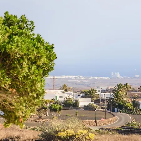 Lanzahost Mojon Villa *